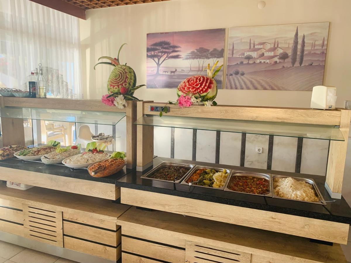 Holiday Hotel Kusadası Eksteriør bilde