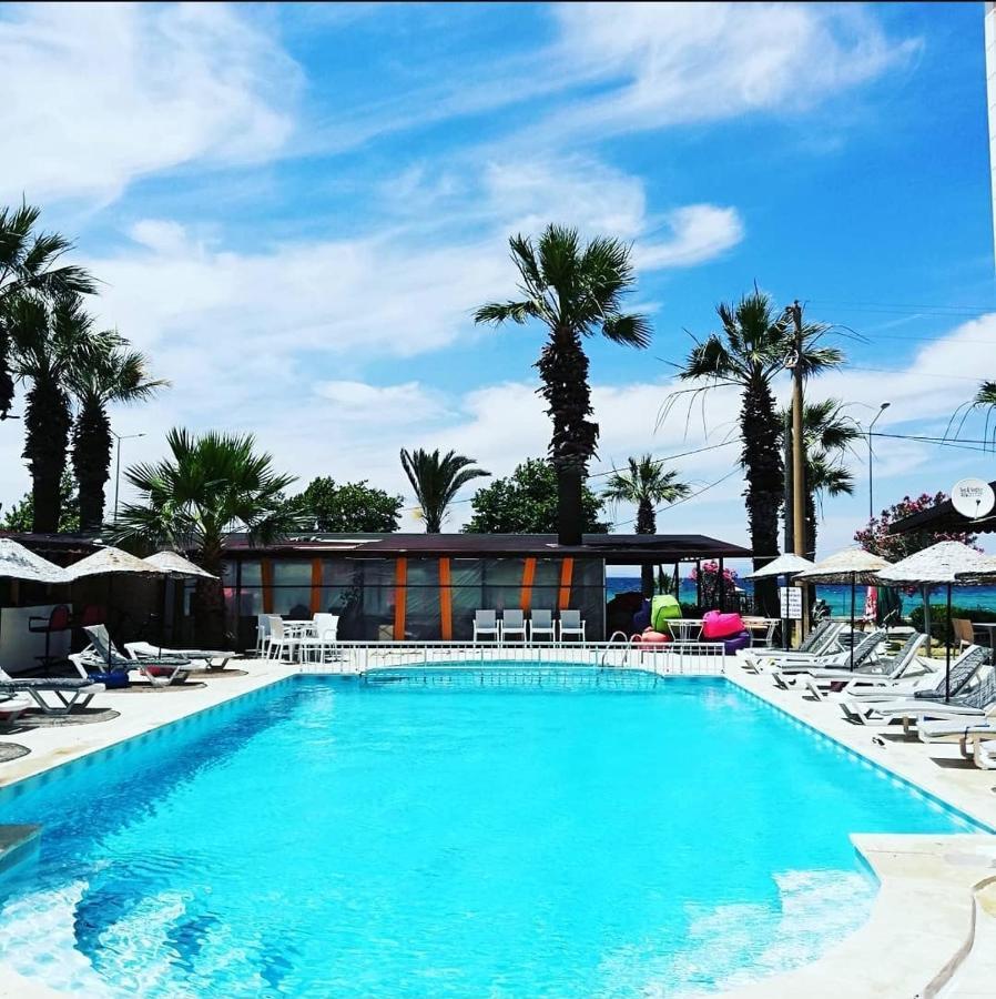 Holiday Hotel Kusadası Eksteriør bilde