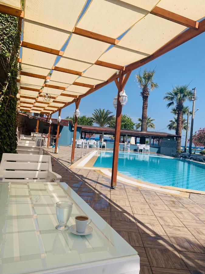 Holiday Hotel Kusadası Eksteriør bilde