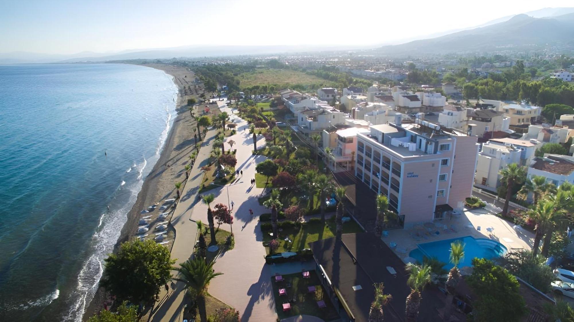Holiday Hotel Kusadası Eksteriør bilde